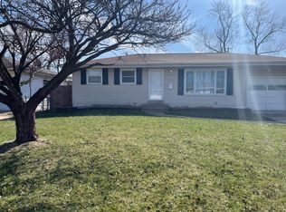 70 Ruth Dr, Florissant, MO 63031