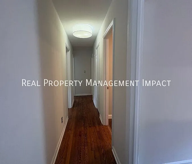 1909 Birmingham Ave — Photo 12