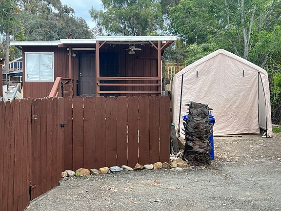 2nd image of 2308 Monte Vista Dr Unit B