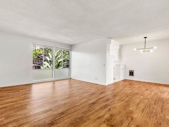 5th image of 1213 Lyndon St #3