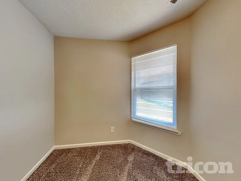 5314 Cliff Ridge Dr — Photo 11