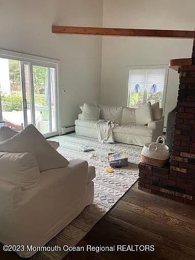 4 bed, 1854 sqft, $2,800 — Photo 4