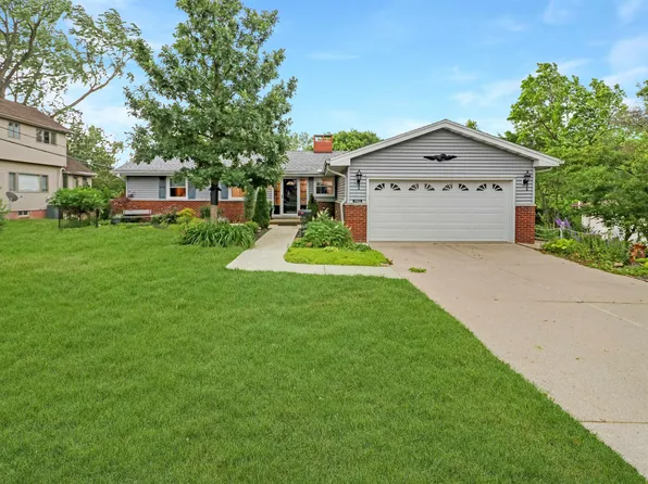 1912 W Riviera Dr, Peoria, IL 61614