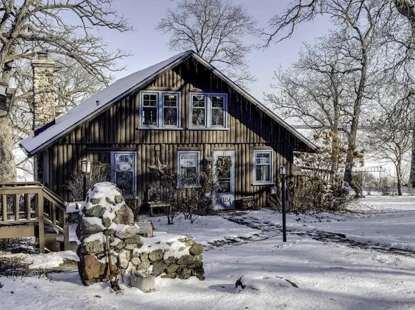 118 Potowatomi Drive, Edgerton, WI 53534