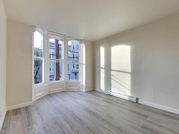 3rd image of 616 Hayes St #3