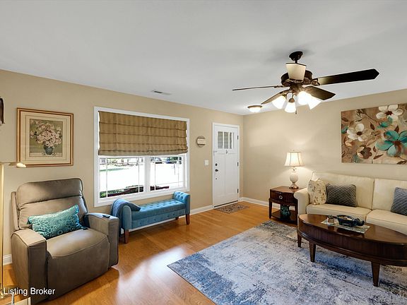 4th image of 5208 Manor Dr