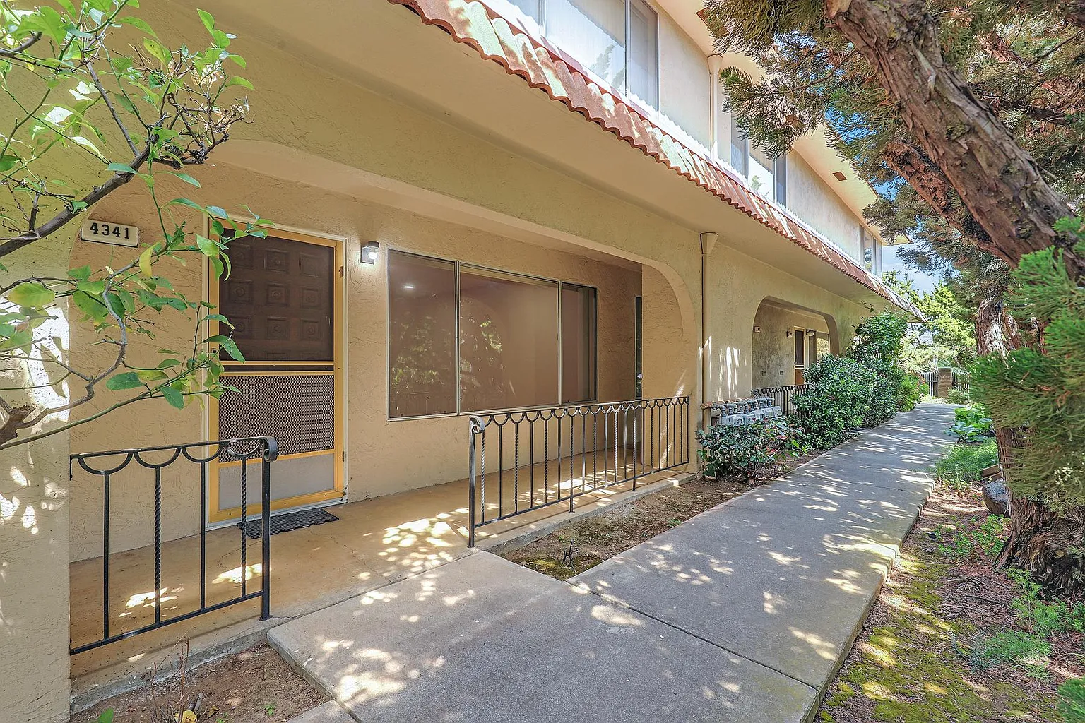 4341 Ferdinanda Pl photo 1