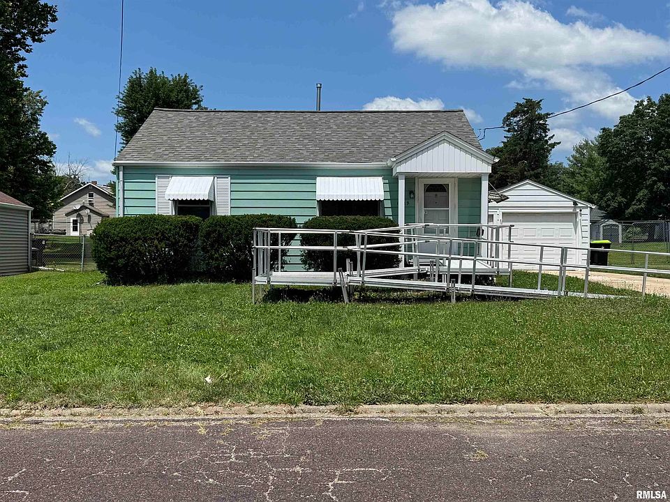 1st image of 1209 W Crestwood Dr