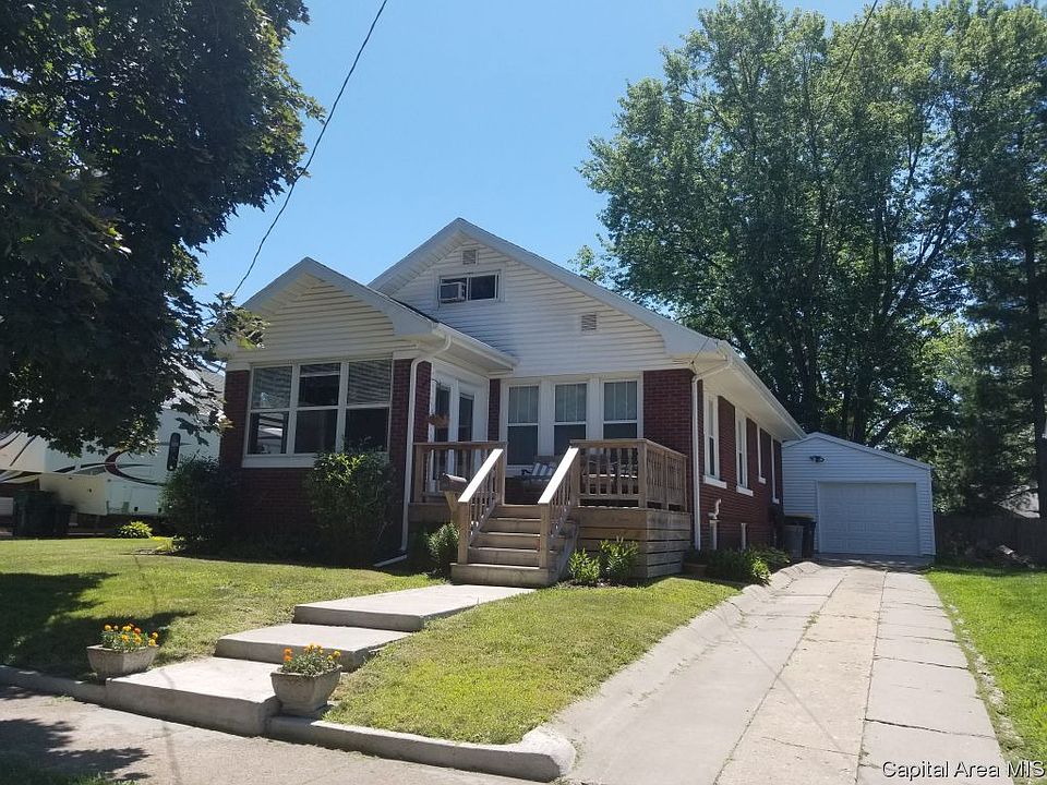 1st image of 926 Warren St