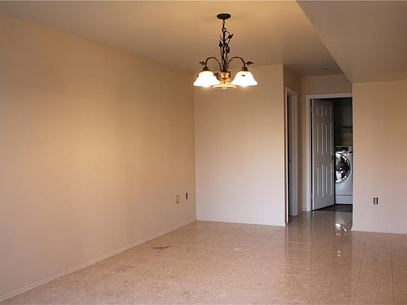 4th image of 12 Driftwood Ln #12