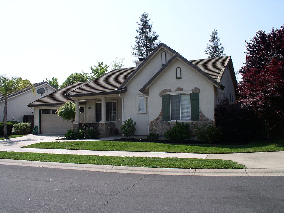 1st image of 328 Summergrove Cir