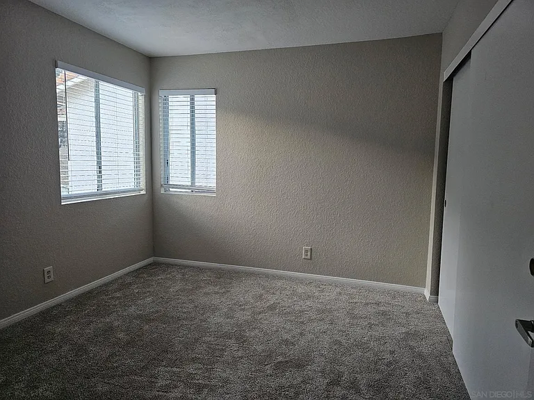 11044 Avenida De Los Lobos — Photo 9