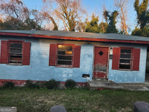 1107 Barton Dr, Dublin, GA 31021