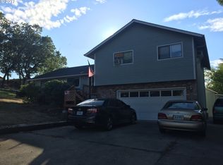 131 Santa Barbara Ct, Roseburg, OR