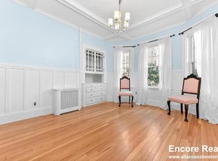 87 Browne St #4, Brookline, MA 02446