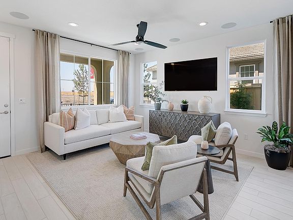7th image of this home