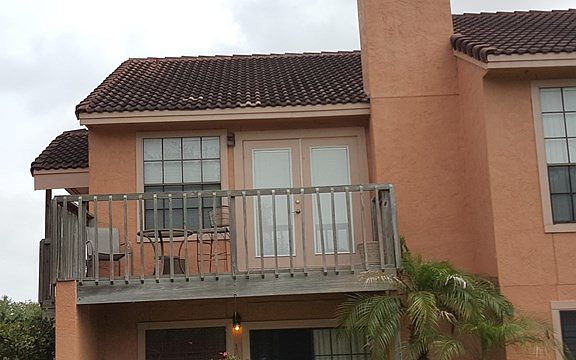 5th image of 221 Marion Dr #A105