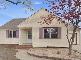 307 E Orchard St, Odessa, MO 64076