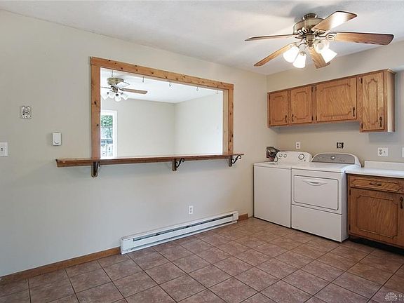 5th image of 55 Kathie Ct