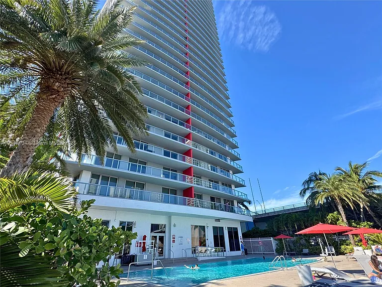 2602 E Hallandale Beach Blvd #1708 — Photo 28
