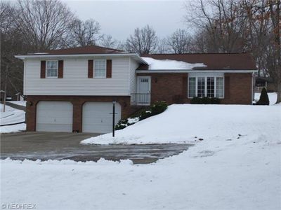 319 3rd Ave NW, Beach City, OH, 44608