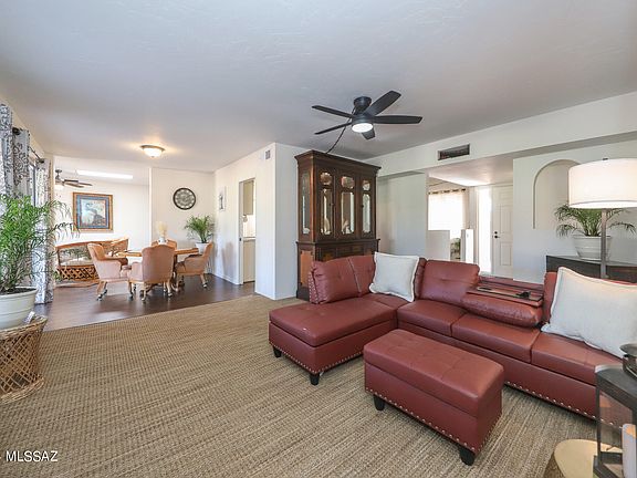 2nd image of 1301 N Paseo Del Cervato