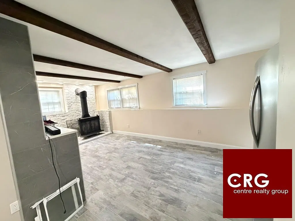 2 bed, 1.0 bath, $2,700 — Photo 3