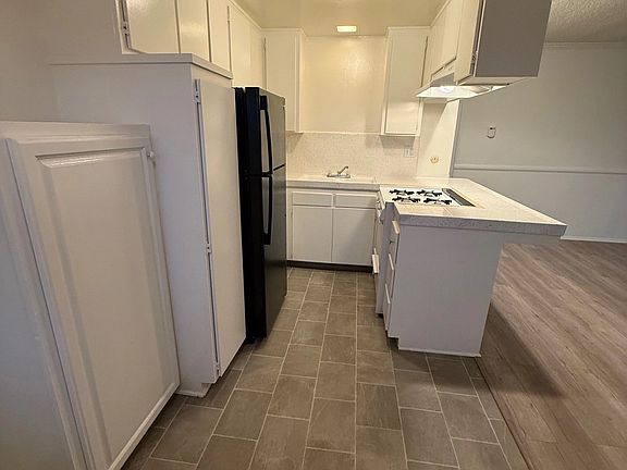 4th image of 13400 Cordary Ave APT 51