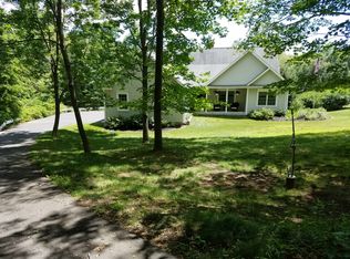 31 Skinner Rd, Colchester, CT 06415