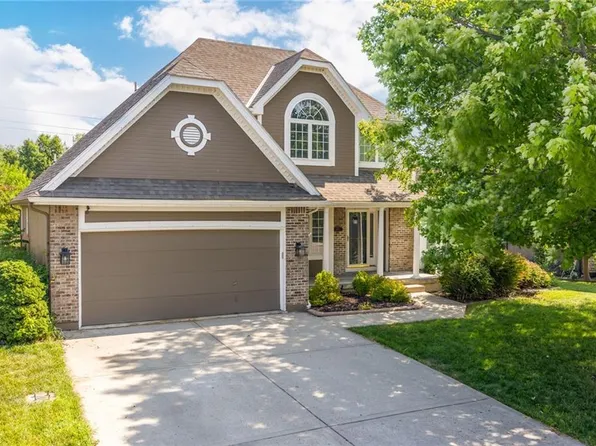 1891 Loughrey St, Liberty, MO 64068