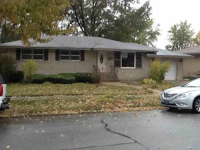 17048 Wausau Ave photo 1