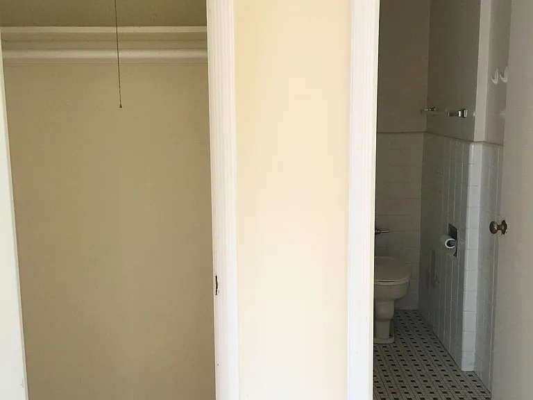 839 Mulford St #2 — Photo 8