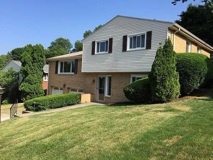 1244 Blue Jay Dr