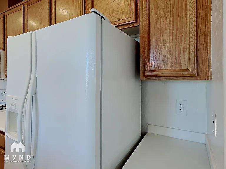 495 Westminster Hall Ave #103 — Photo 16