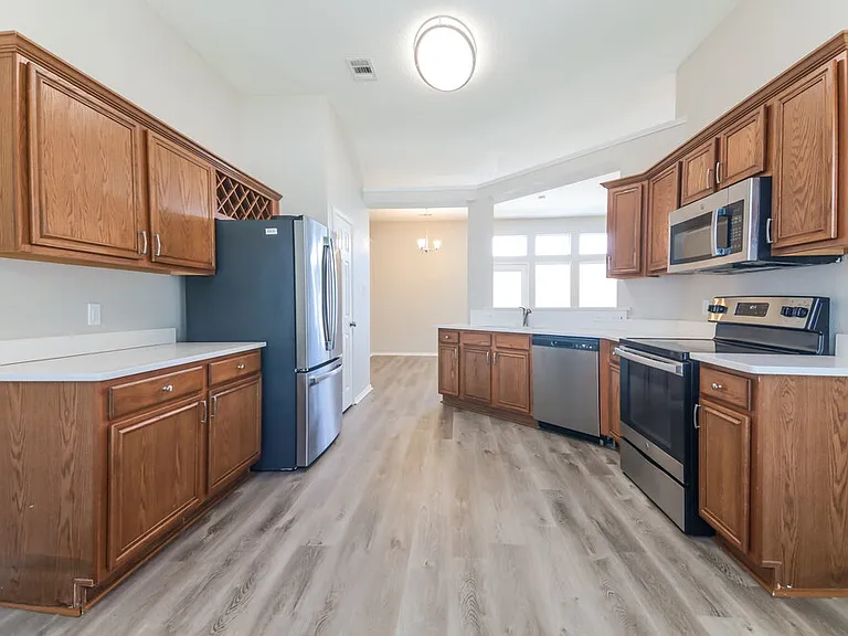 1705 Green Terrace Dr — Photo 9