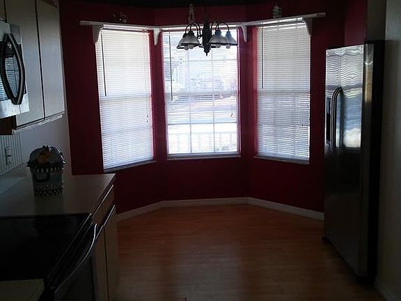 4th image of 1777 Chatham Cir