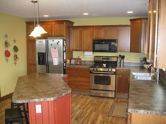5th image of 3491 Yukon Dr SW