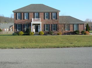 8 Springmeadow Dr, Carrollton, KY 41008
