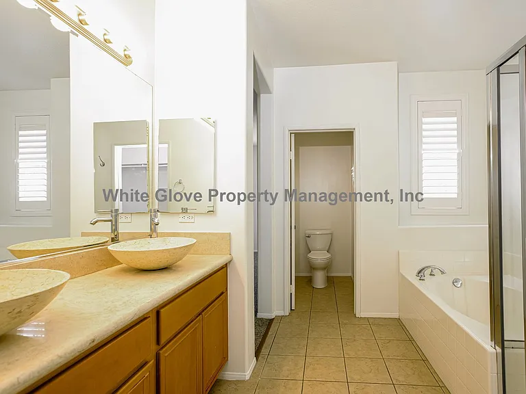 3 Elmhurst St — Photo 10