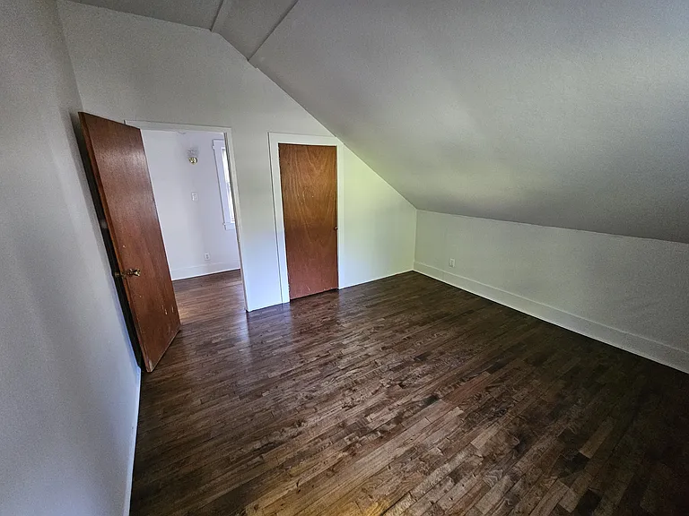 School House Ln — Photo 12