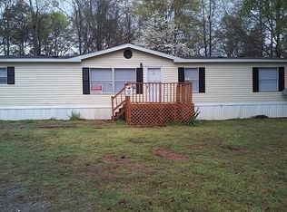 52 Country Place Ln, Temple, GA 30179