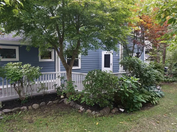 50 Campwood Grounds #50, Ossining, NY 10562