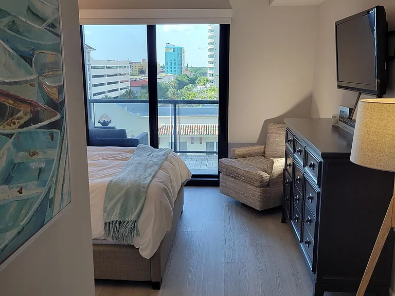 1 Beach Dr SE #801 — Photo 18