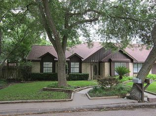 3412 Fairway Dr, Wharton, TX 77488