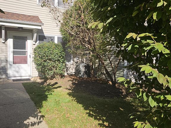 4th image of 203 Danser Drive