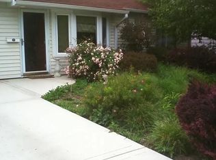 110 N Woodlawn St, Wheaton, IL 60187