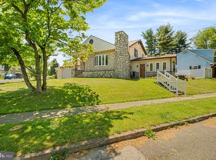 2816 Carnation Ave, Abington, PA 19001