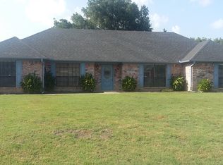 705 W 11th St, Clarksville, TX 75426