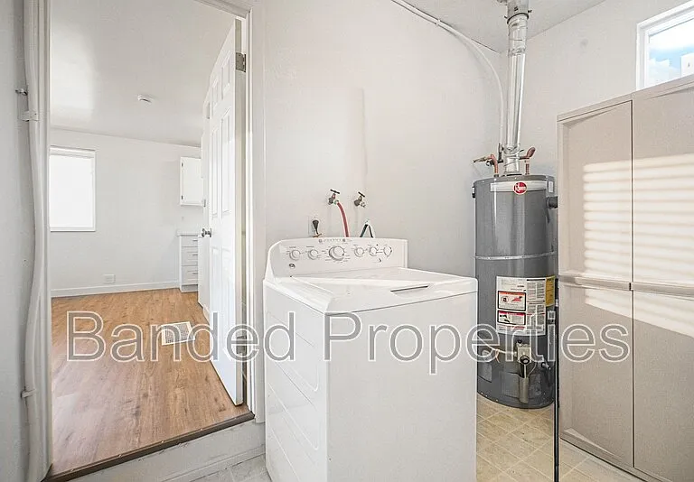 376 W 700 N #B — Photo 20