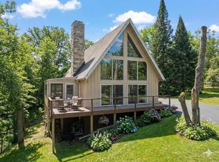 W5511 Cool Hill DRIVE, Elkhorn, WI 53121